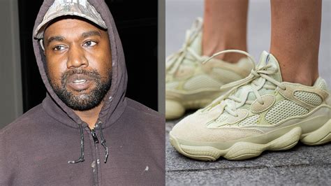 kanye doesnt sign fake shoe|kanye yeezy adidas.